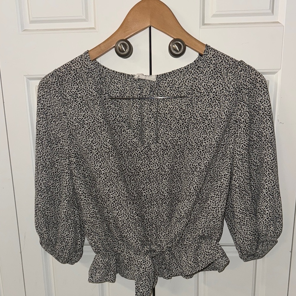 Women's Black and White Printed Top